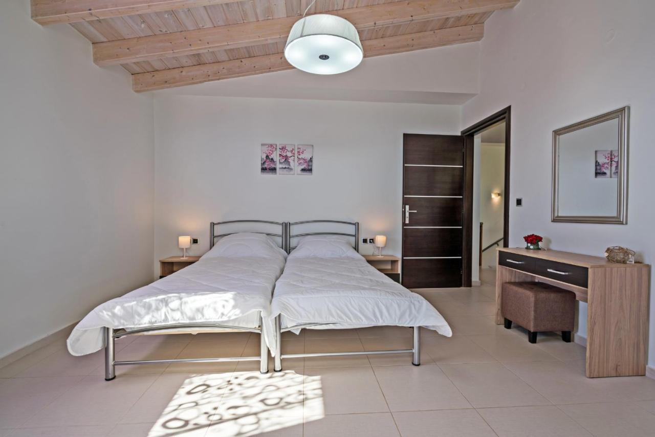 Alkistis Villa With Amazing Sea View Marulász Kültér fotó